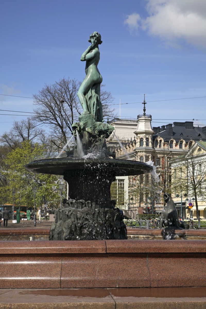 哈维斯阿曼达喷泉在赫尔辛基
