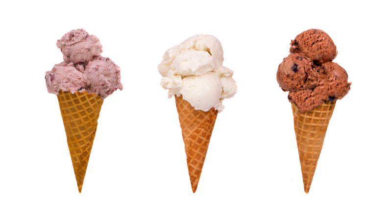 三个冰淇淋甜筒