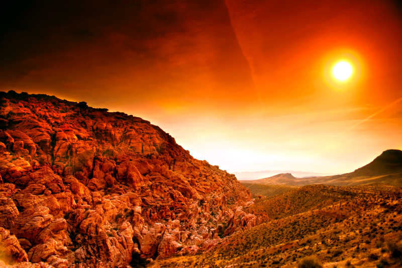 烈日下的红岩峡谷