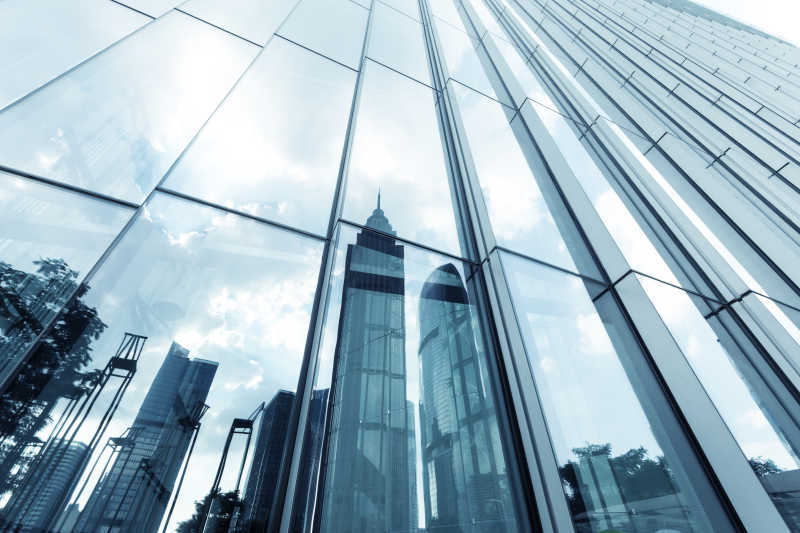 摩天大楼玻璃幕墙的地标反射