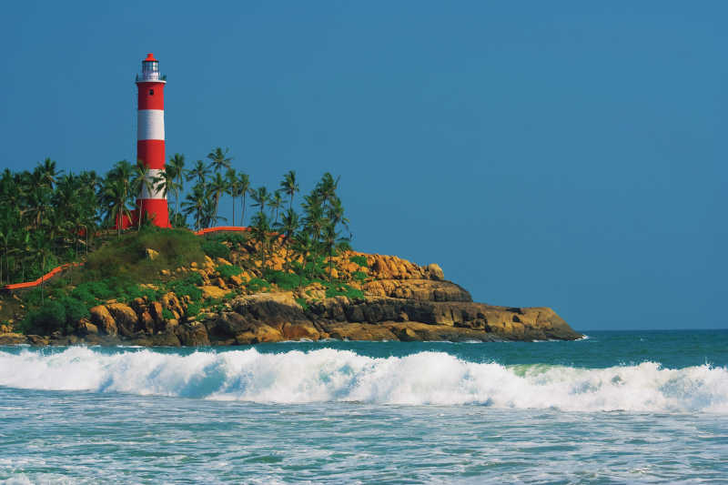 印度海边岩石灯塔