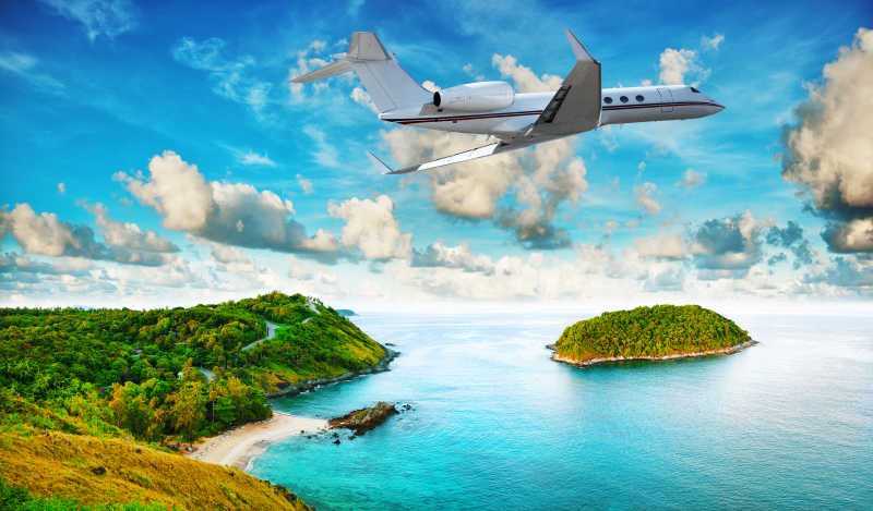 热带岛屿与飞机