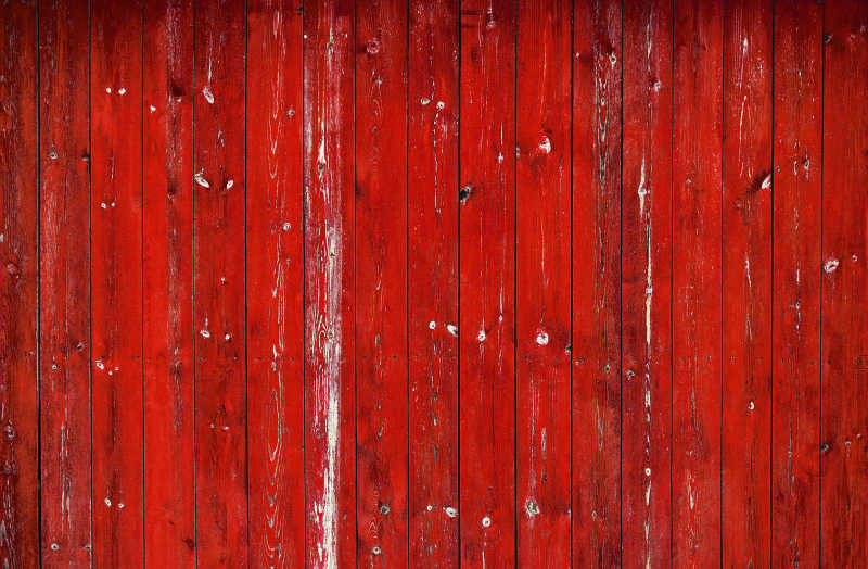 老旧木板上的红色油漆