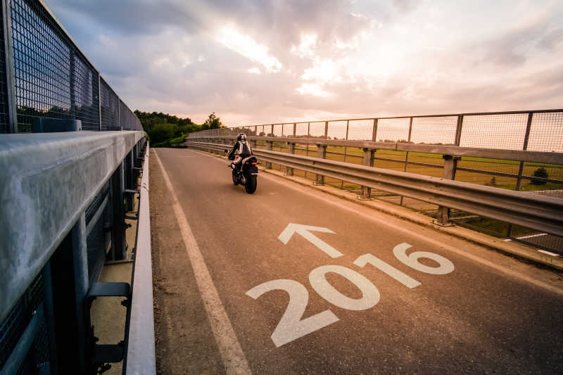 2016骑摩托车