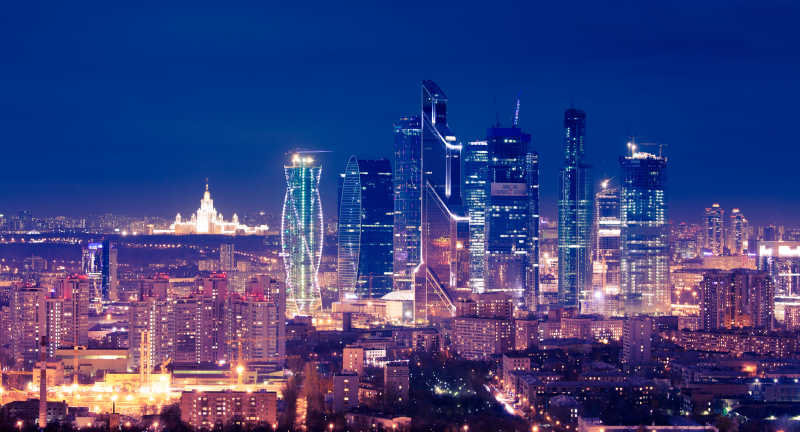 莫斯科市的摩天大楼夜景