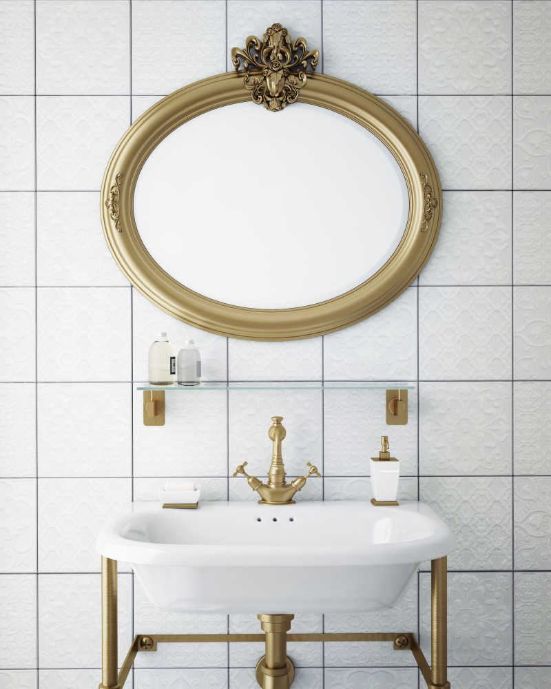 浴室内盥洗池和镜子特写
