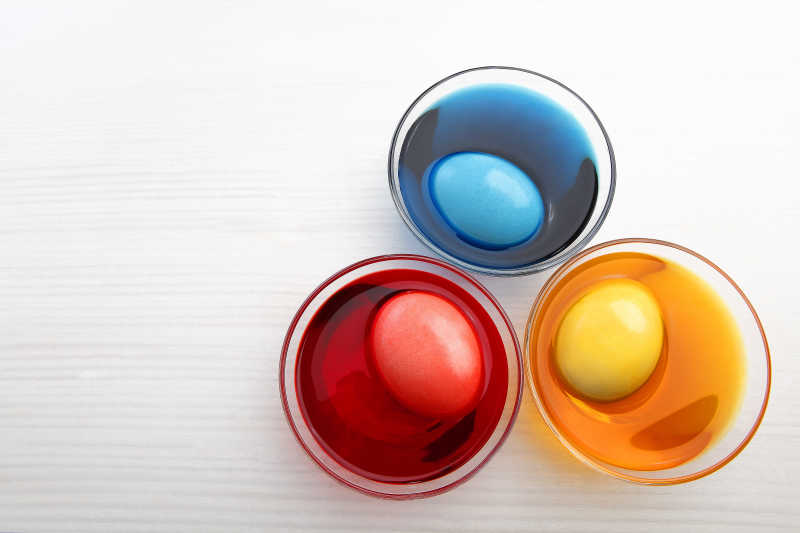 三个彩色的复活节彩蛋