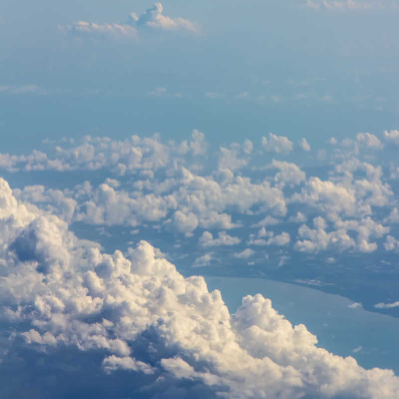 飞机飞行时的云层