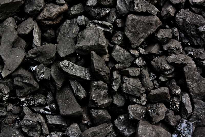 黑色大块煤炭背景