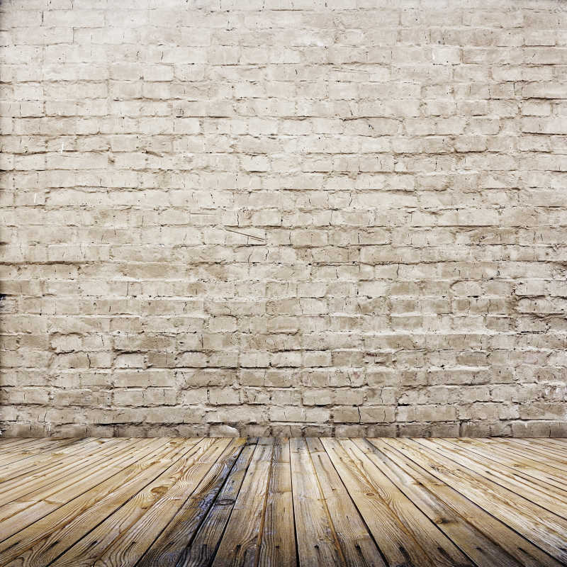 砖墙与木制地板
