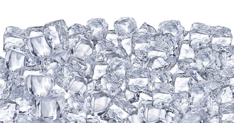 一堆透明冰块