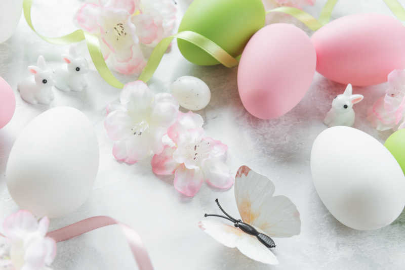 复活节彩蛋和樱花