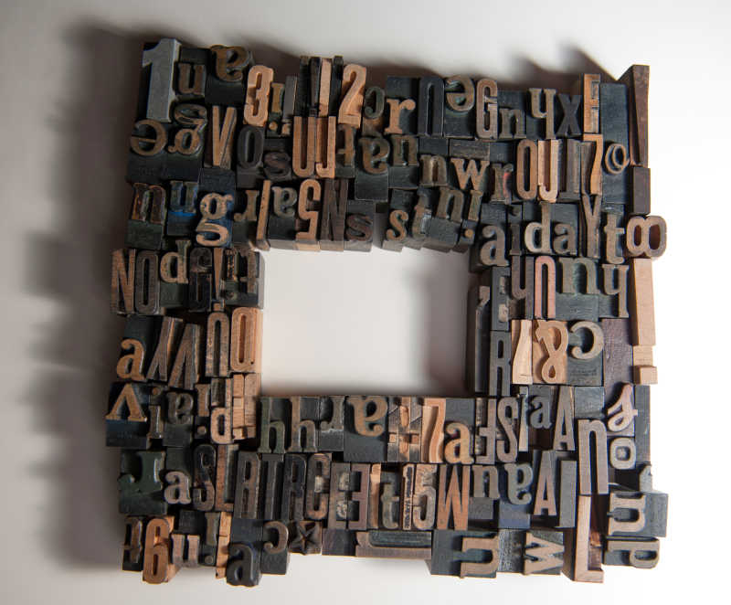 打印机立体字母排版组成的框架