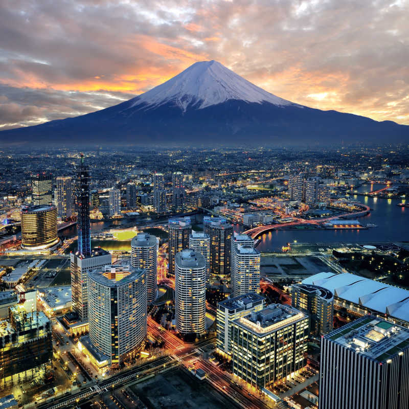 横滨市与富士山的景观