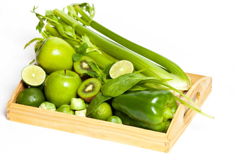 一盘绿色新鲜的蔬菜