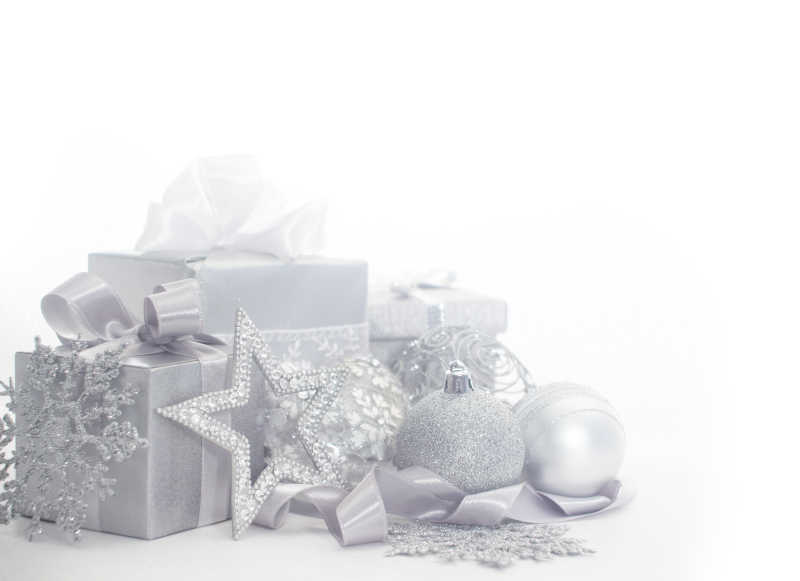 银色圣诞礼品盒