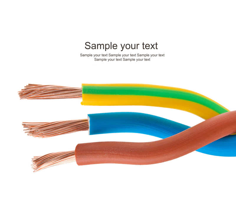 三根色彩鲜艳的电缆线
