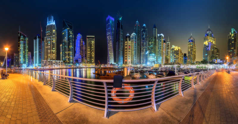 迪拜海湾全景与游艇