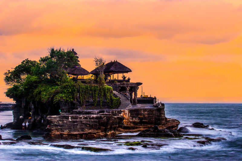 巴厘岛的海神庙