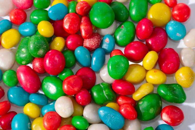 各种形状的彩虹糖果 