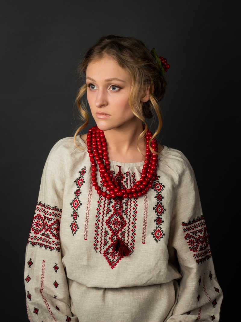 美丽的大眼睛乌克兰美女