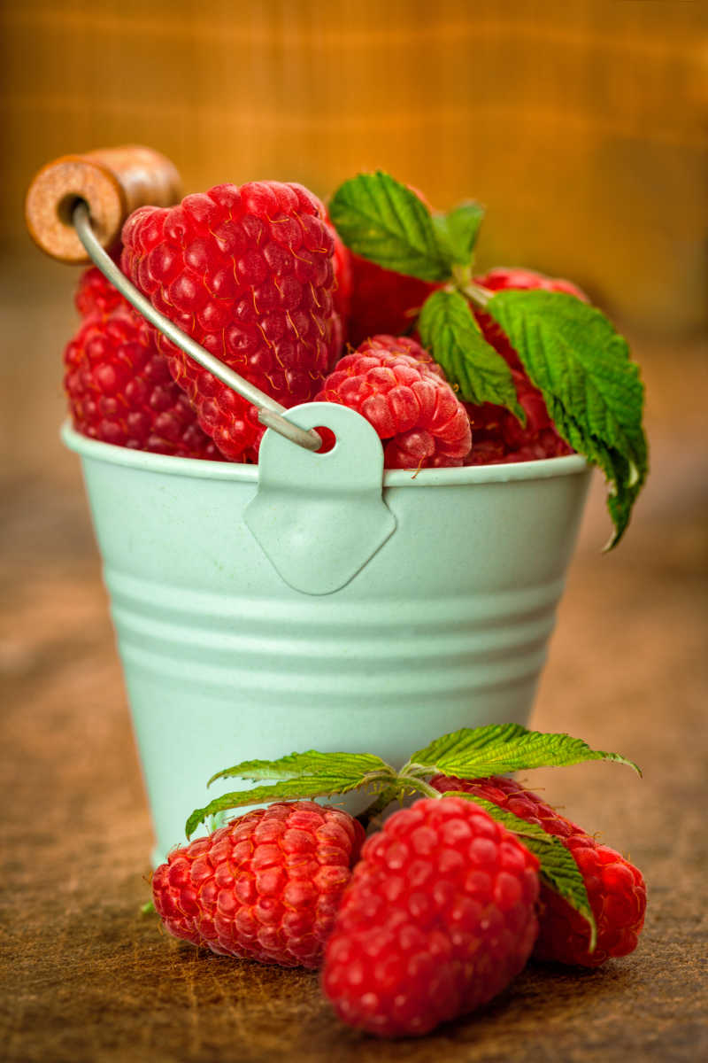 新鲜成熟的树莓