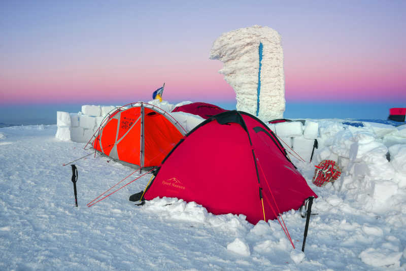 霍韦尔拉山上的帐篷