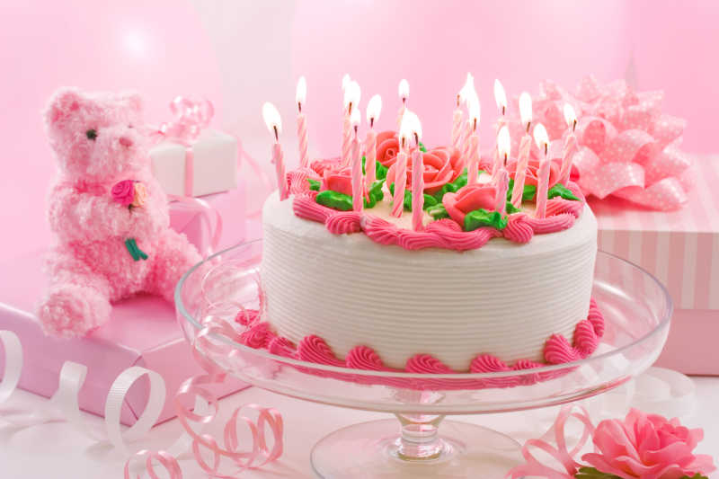 超可爱的粉色系生日蛋糕
