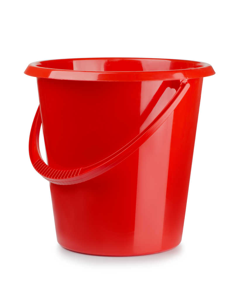 红色塑料桶