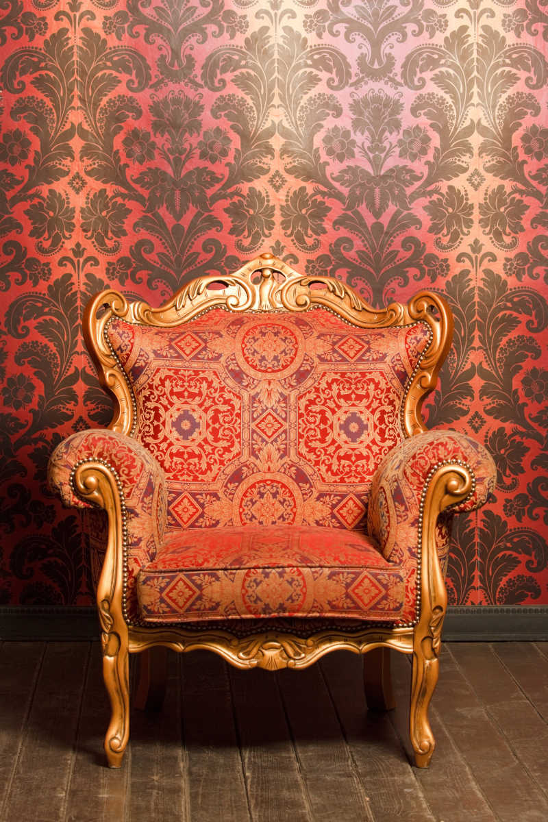 古典金黄色椅子