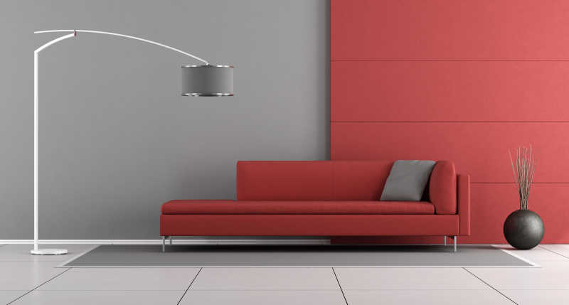 红色和灰色现代休息室与现代沙发和落地灯