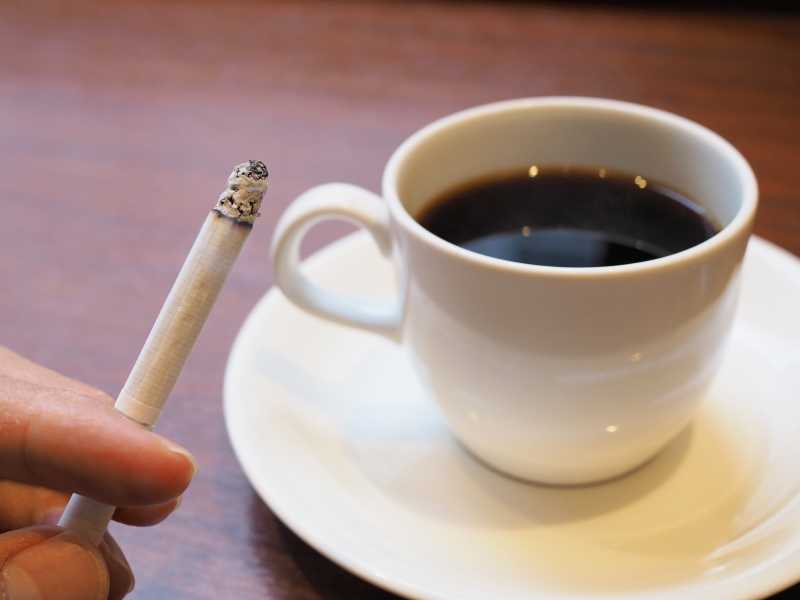 香烟和咖啡