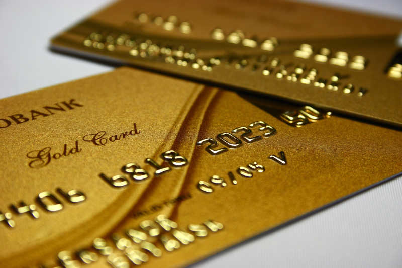 金色的银行信用卡
