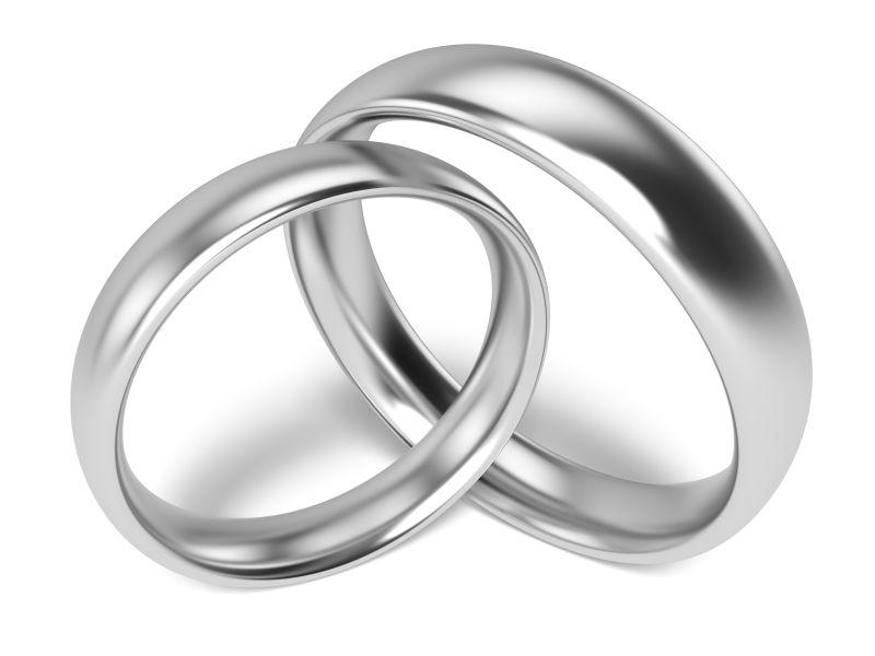 两个铂金或银结婚戒指