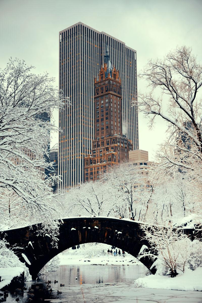 冬季城市雪景