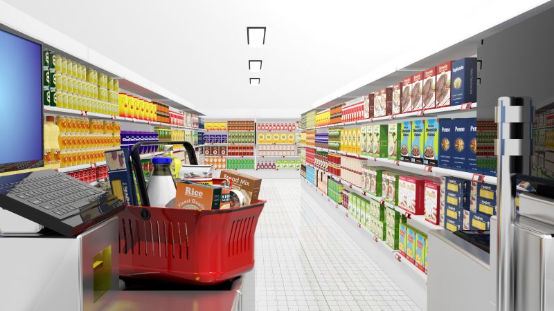超市排列的商品和收银台