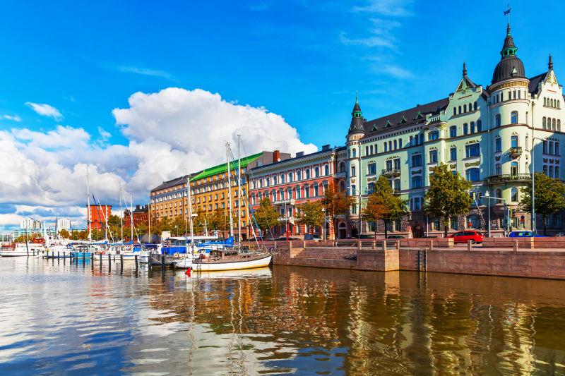 芬兰赫尔辛基老城码头