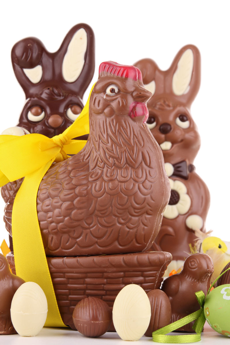 用巧克力做的母鸡兔子鸡蛋