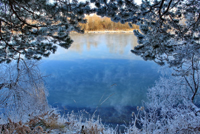 冬天的湖泊