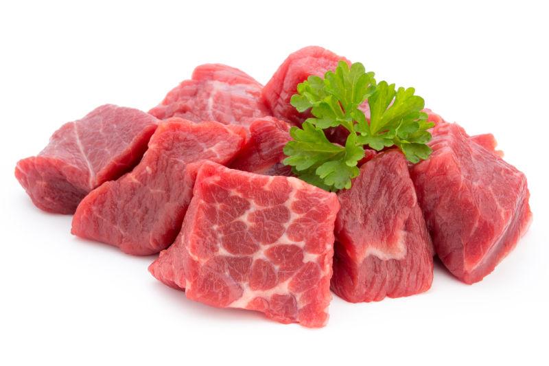 新鲜的肉在白色背景里