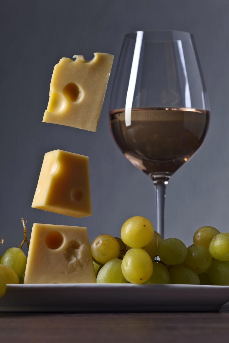 奶酪搭配葡萄酒
