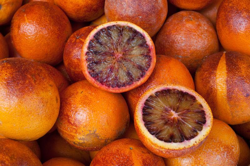 很多的新鲜柑橘