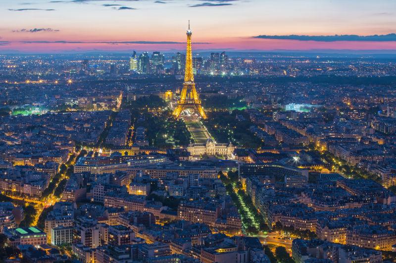 黎明-夜幕时分的巴黎城市景观