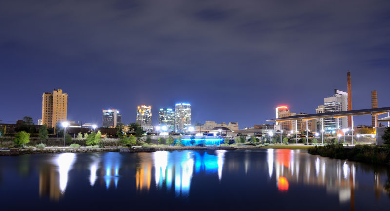 夜晚中的最亮的城市