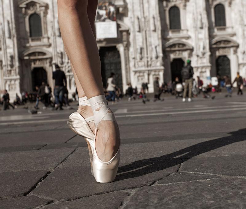 城市中的芭蕾舞者