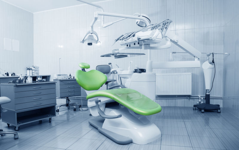 牙科诊所中的设备