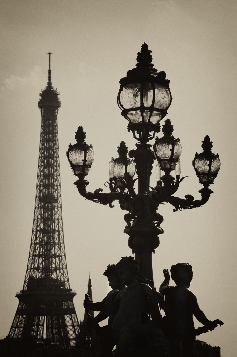 著名的巴黎路灯