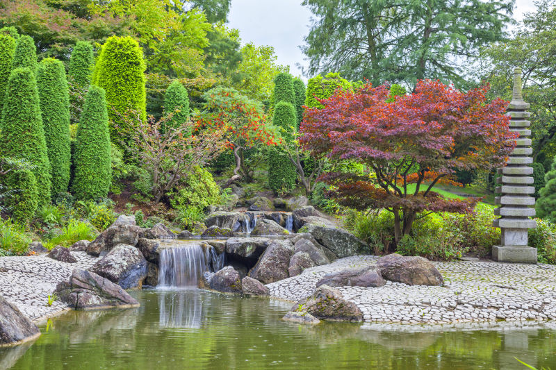 日本花园瀑布