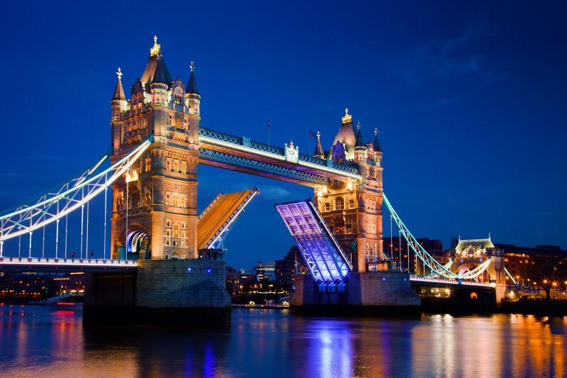伦敦英国塔桥夜景