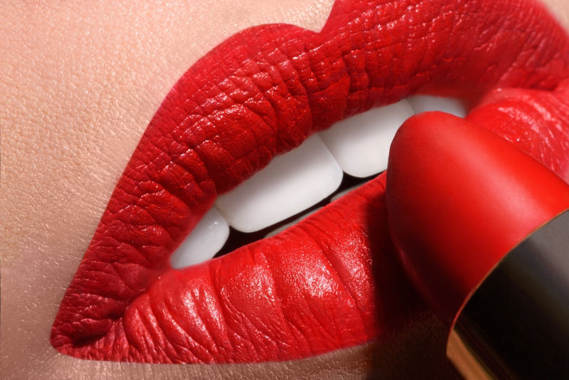 美女的红颜色的性感嘴唇